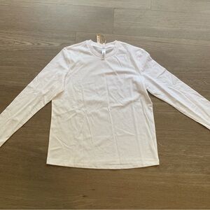 Brand New White SKIMS T-shirt